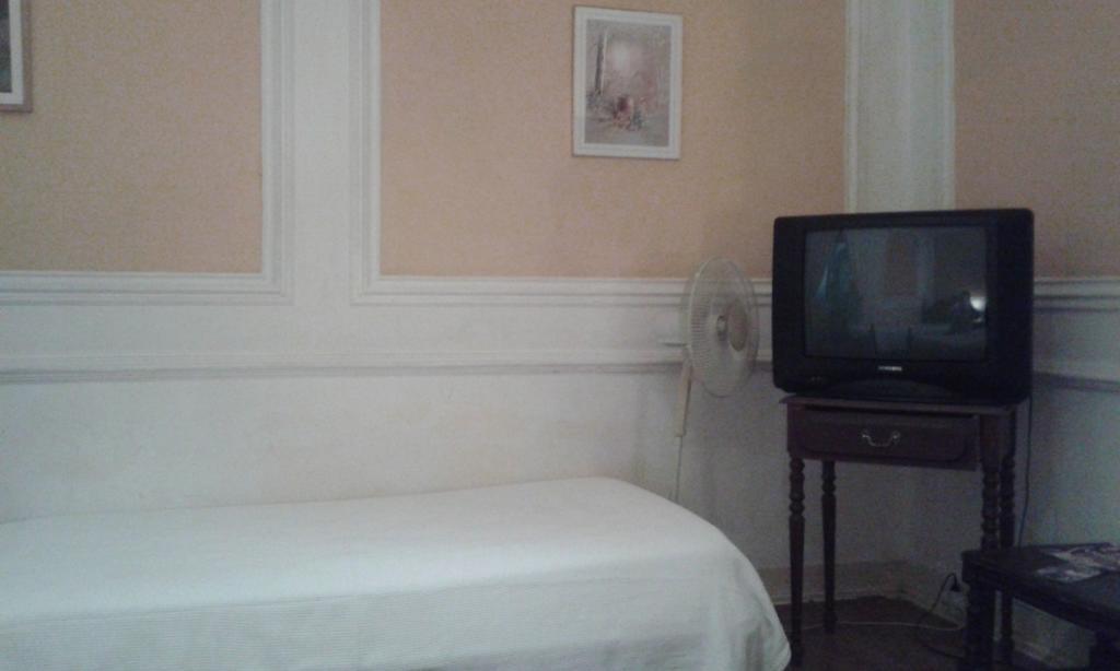 Quarto Triplo Econômico